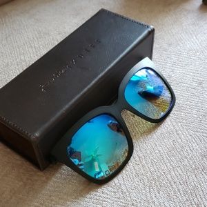 Lauren Akins x DIFF sunglasses